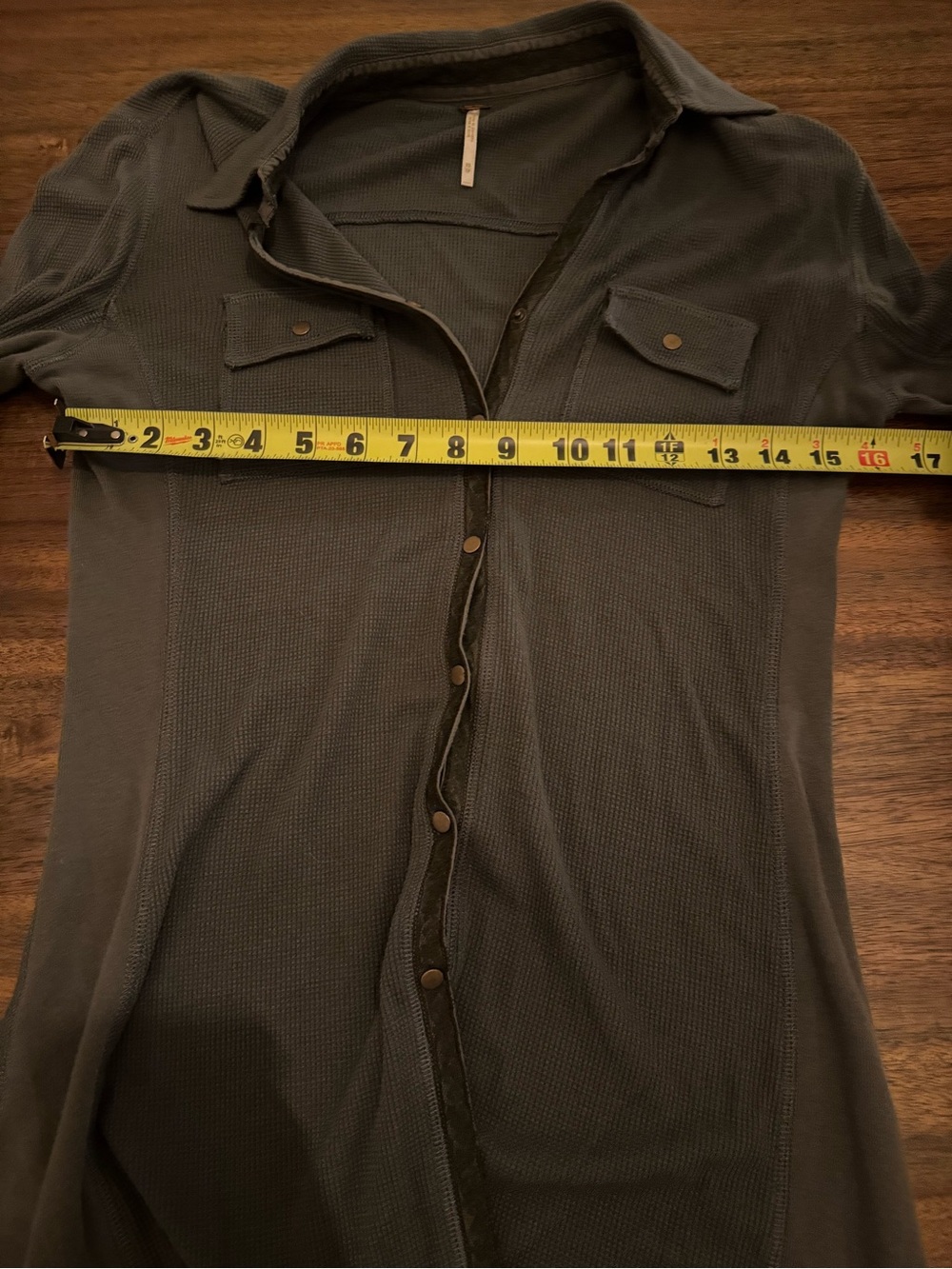 Free People Monday Morning snap button grey Long Sleeve Top - Picture 6 of 7